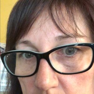 Meet your Posher, Daphne